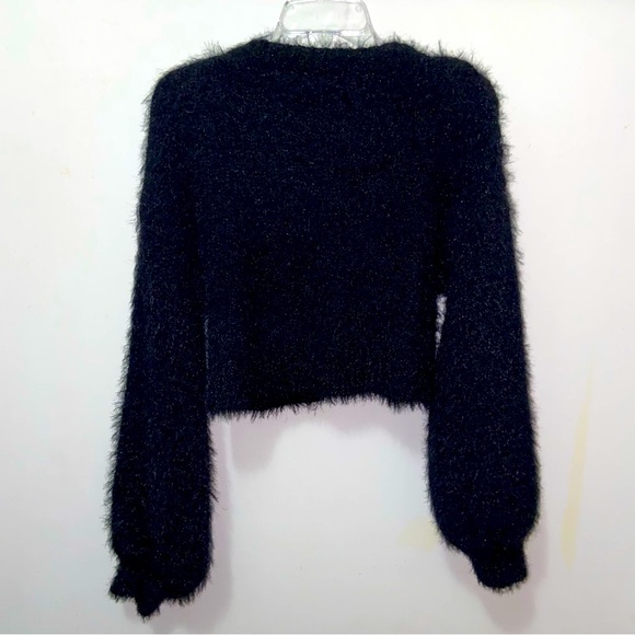 URBAN OUTFITTERS - Fuzzy Crop Sweater - Picture 3 of 7